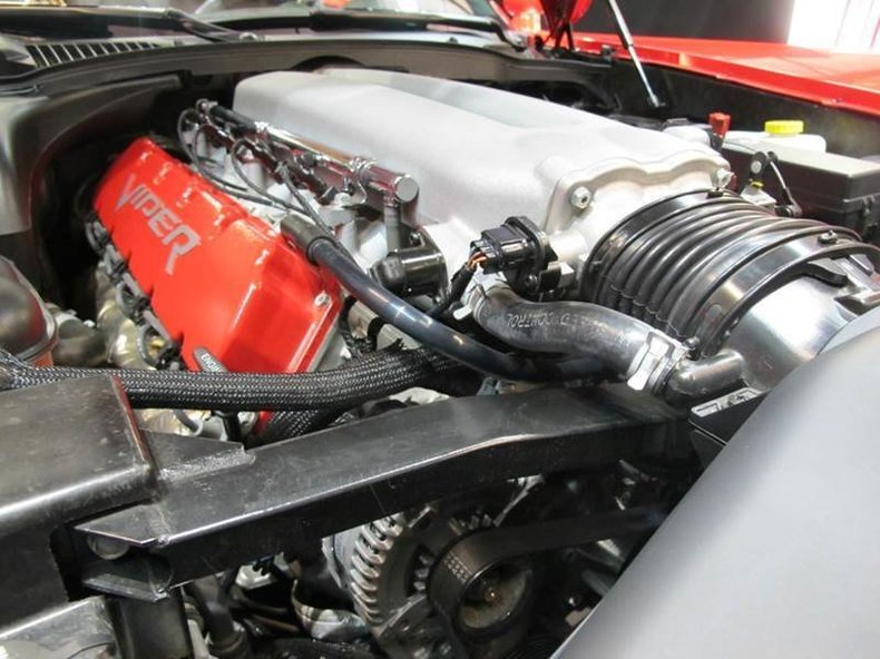 2005 Dodge Viper
