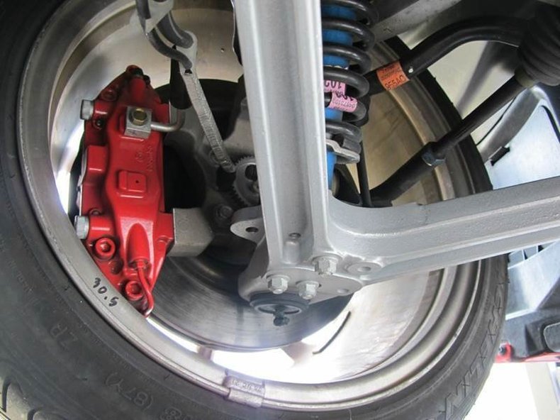 2005 Dodge Viper