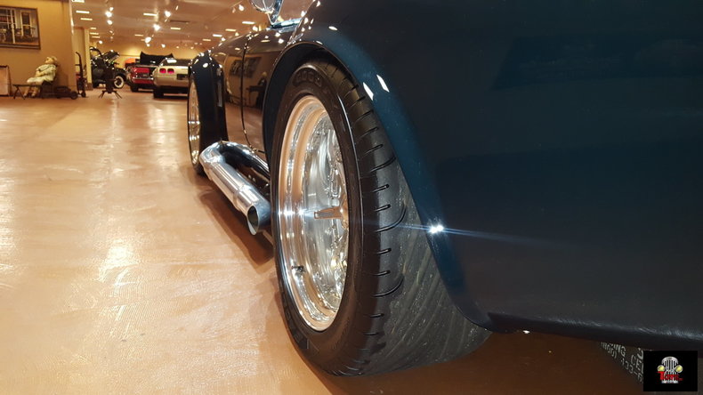 2004 Factory Five Cobra