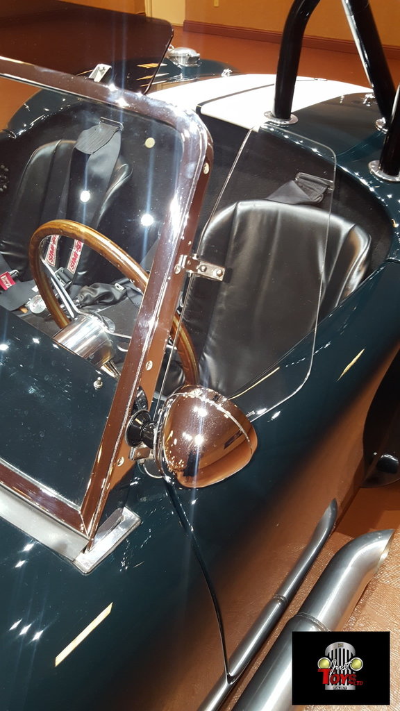 2004 Factory Five Cobra