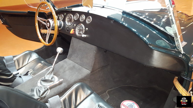 2004 Factory Five Cobra
