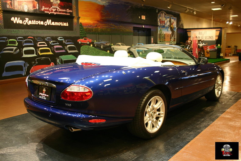 2002 Jaguar XK