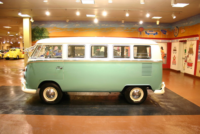 1967 Volkswagen T1 Bus