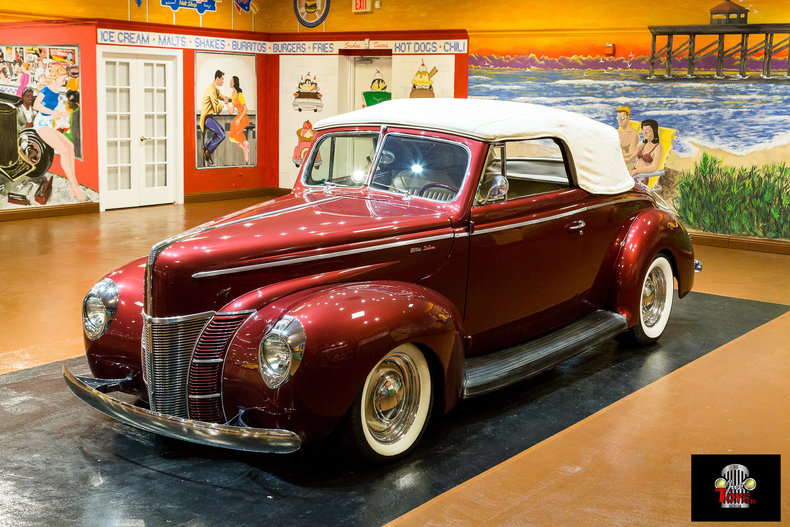 1940 Ford Deluxe
