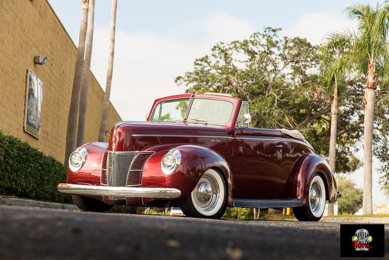 1940 Ford Deluxe