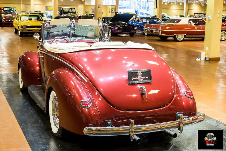 1940 Ford Deluxe