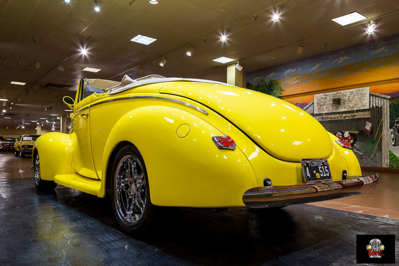 1940 Ford Deluxe