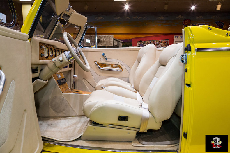 1940 Ford Deluxe