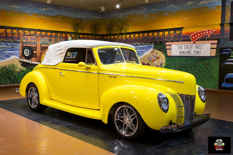 1940 Ford Deluxe