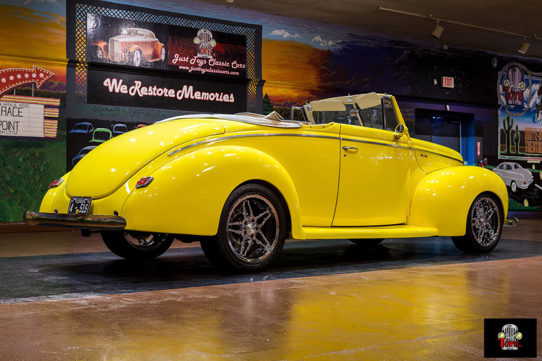1940 Ford Deluxe