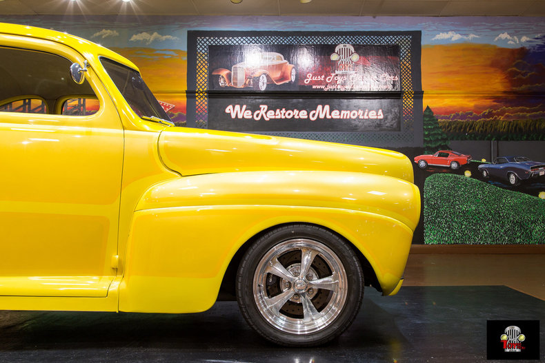 1941 Ford Deluxe
