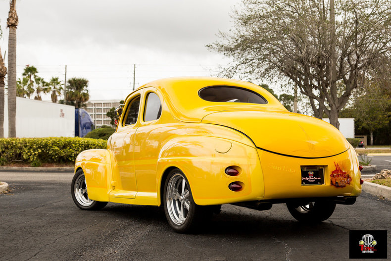 1941 Ford Deluxe