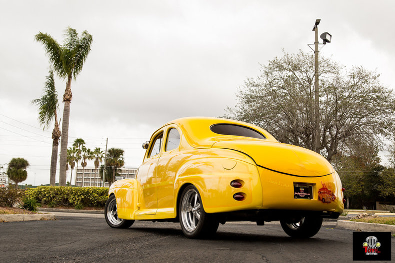 1941 Ford Deluxe
