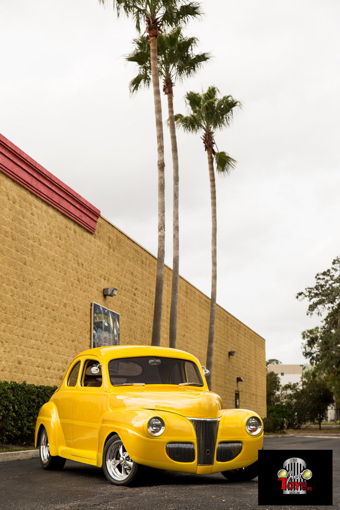 1941 Ford Deluxe