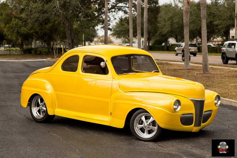 1941 Ford Deluxe