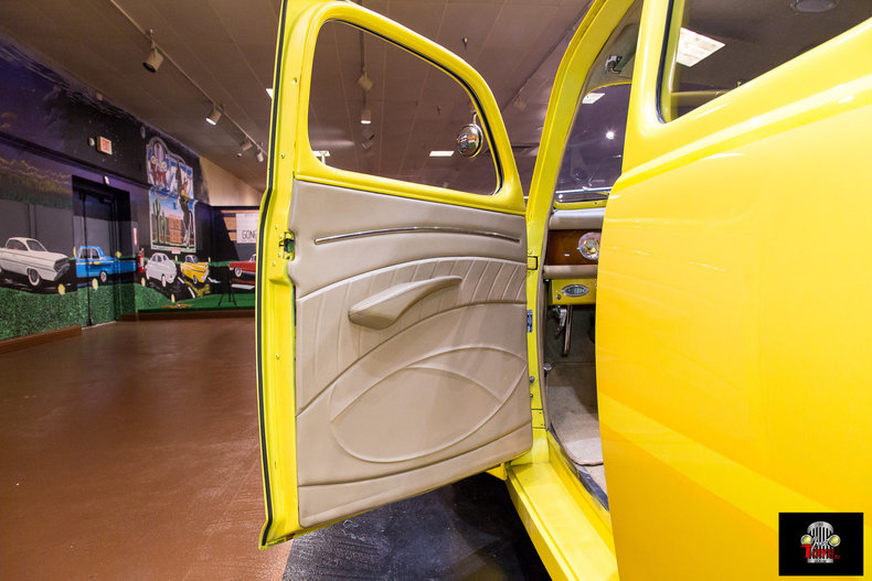 1941 Ford Deluxe