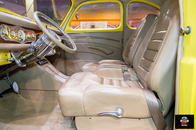 1941 Ford Deluxe