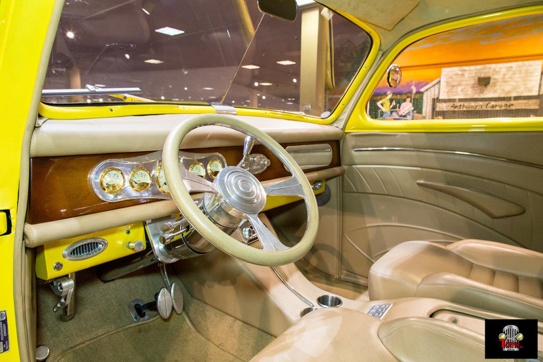 1941 Ford Deluxe