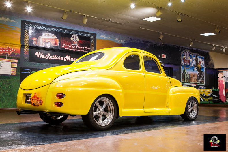 1941 Ford Deluxe