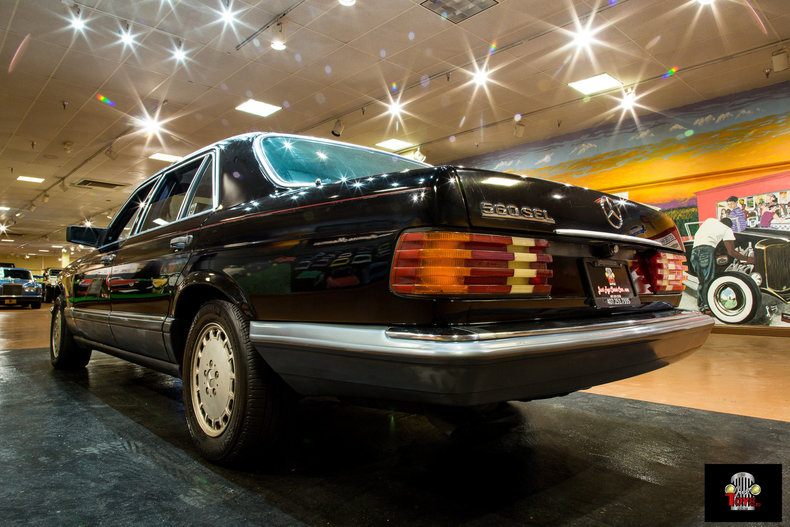 1990 Mercedes-Benz 560