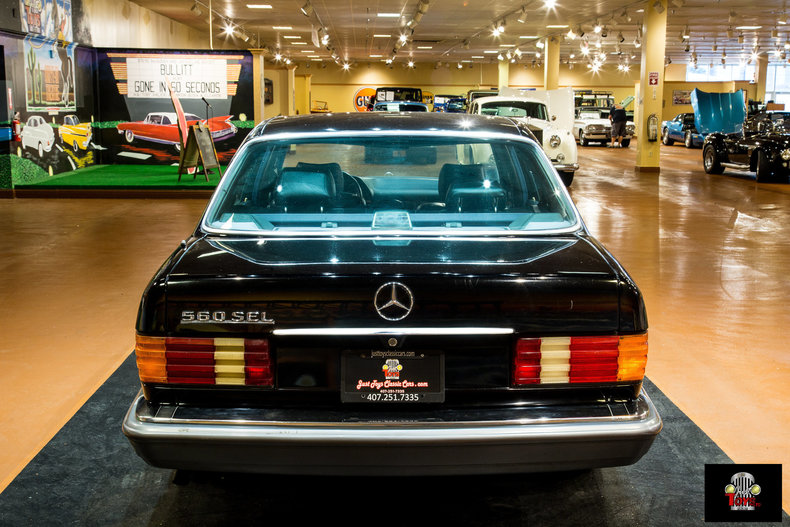 1990 Mercedes-Benz 560