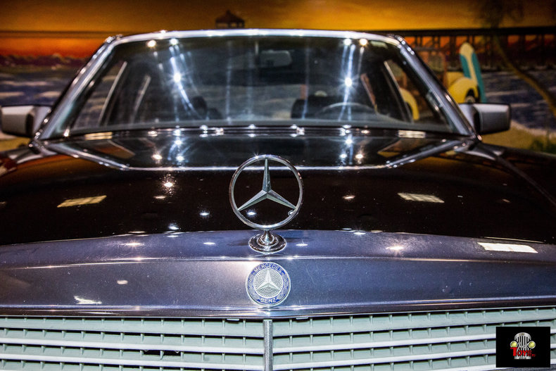 1990 Mercedes-Benz 560