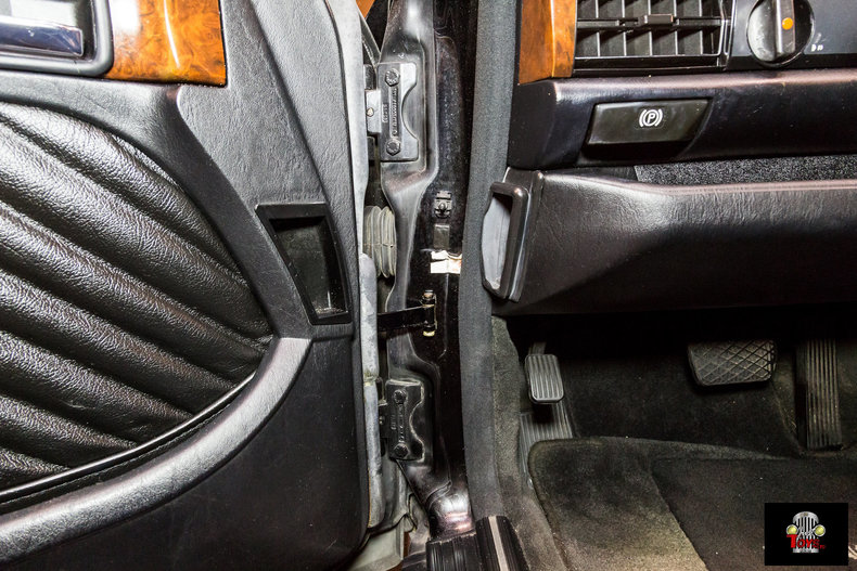 1990 Mercedes-Benz 560
