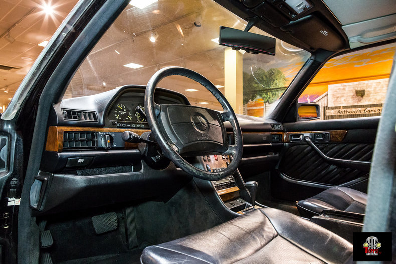 1990 Mercedes-Benz 560