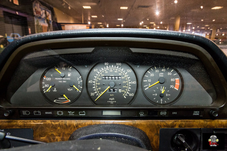 1990 Mercedes-Benz 560