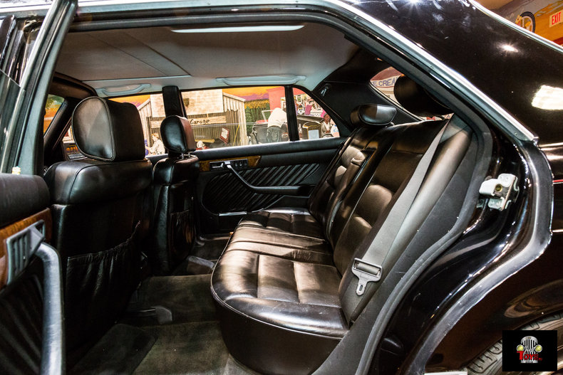 1990 Mercedes-Benz 560
