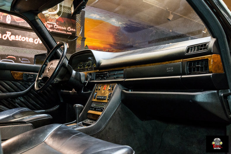 1990 Mercedes-Benz 560