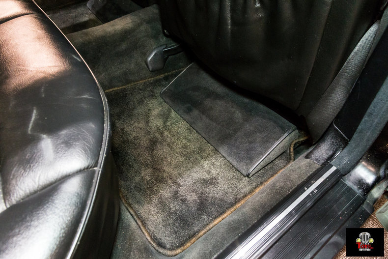 1990 Mercedes-Benz 560