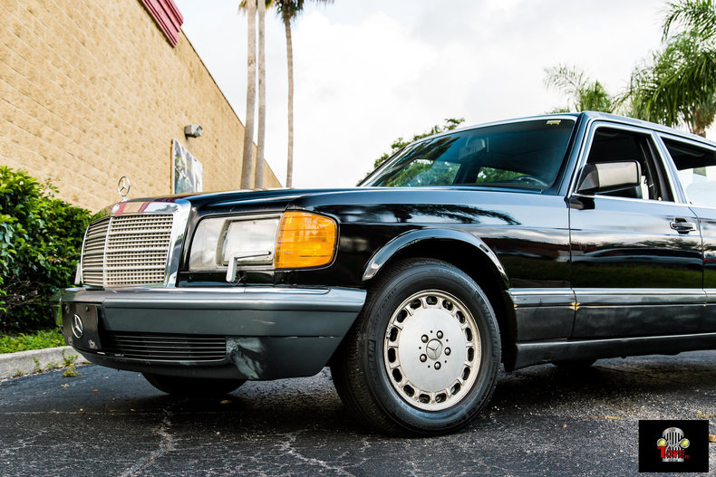 1990 Mercedes-Benz 560