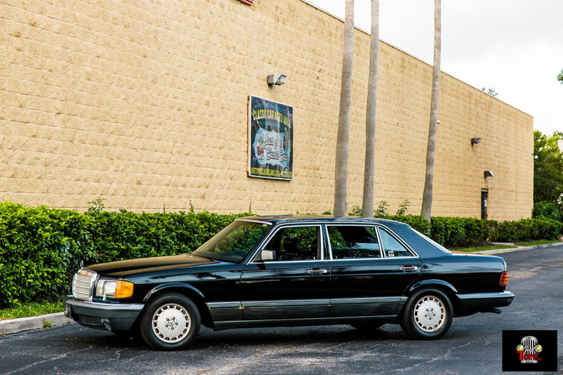 1990 Mercedes-Benz 560