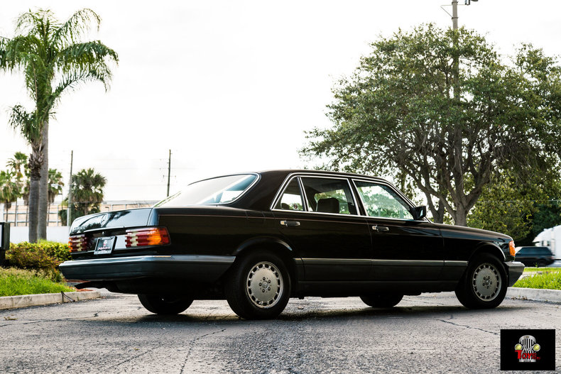 1990 Mercedes-Benz 560