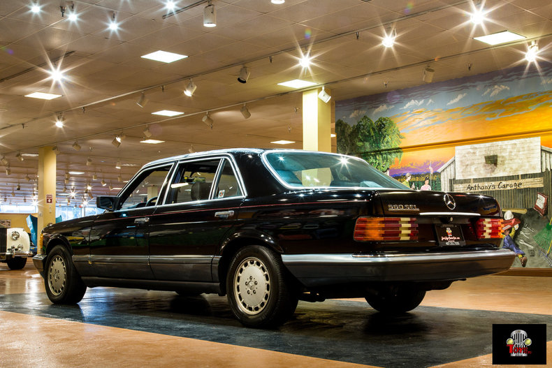 1990 Mercedes-Benz 560