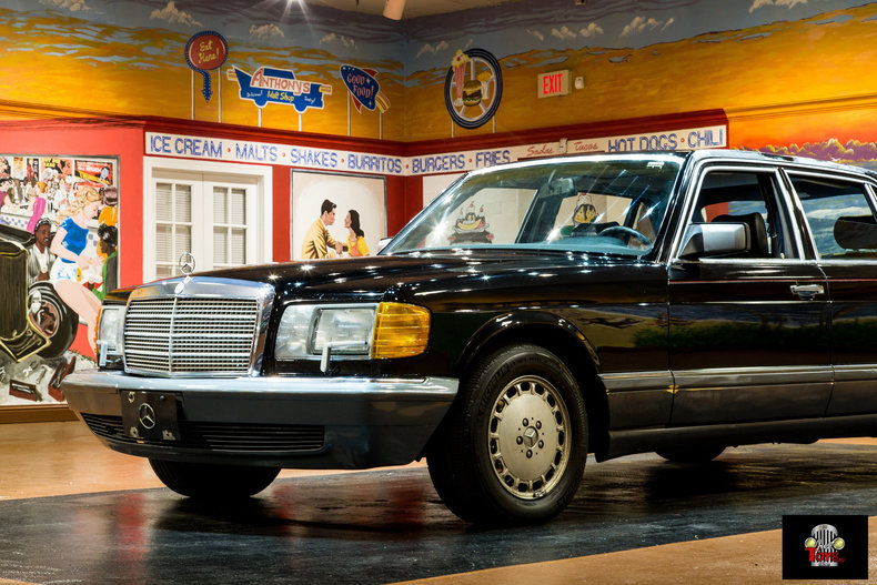 1990 Mercedes-Benz 560