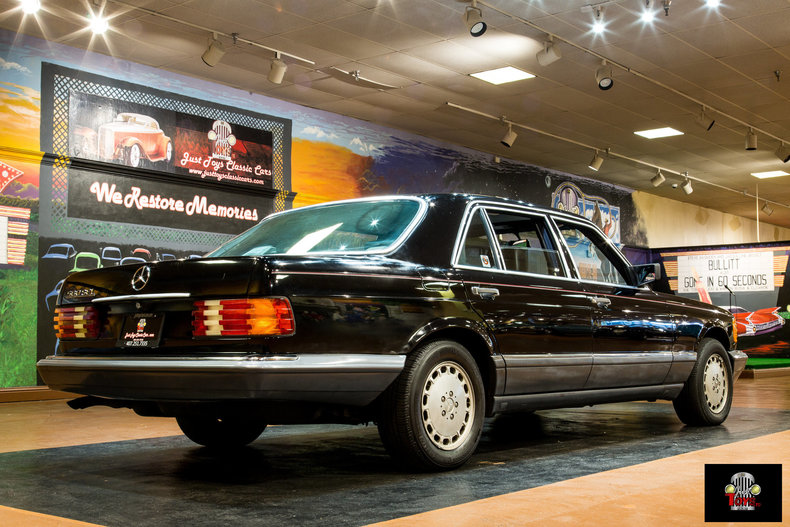 1990 Mercedes-Benz 560