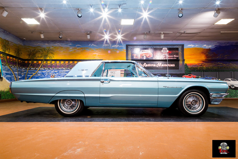 1964 Ford Thunderbird