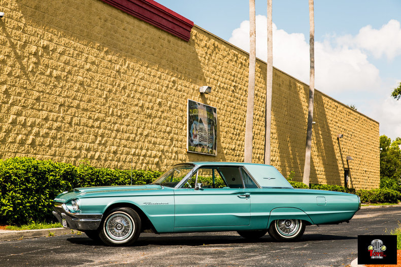 1964 Ford Thunderbird