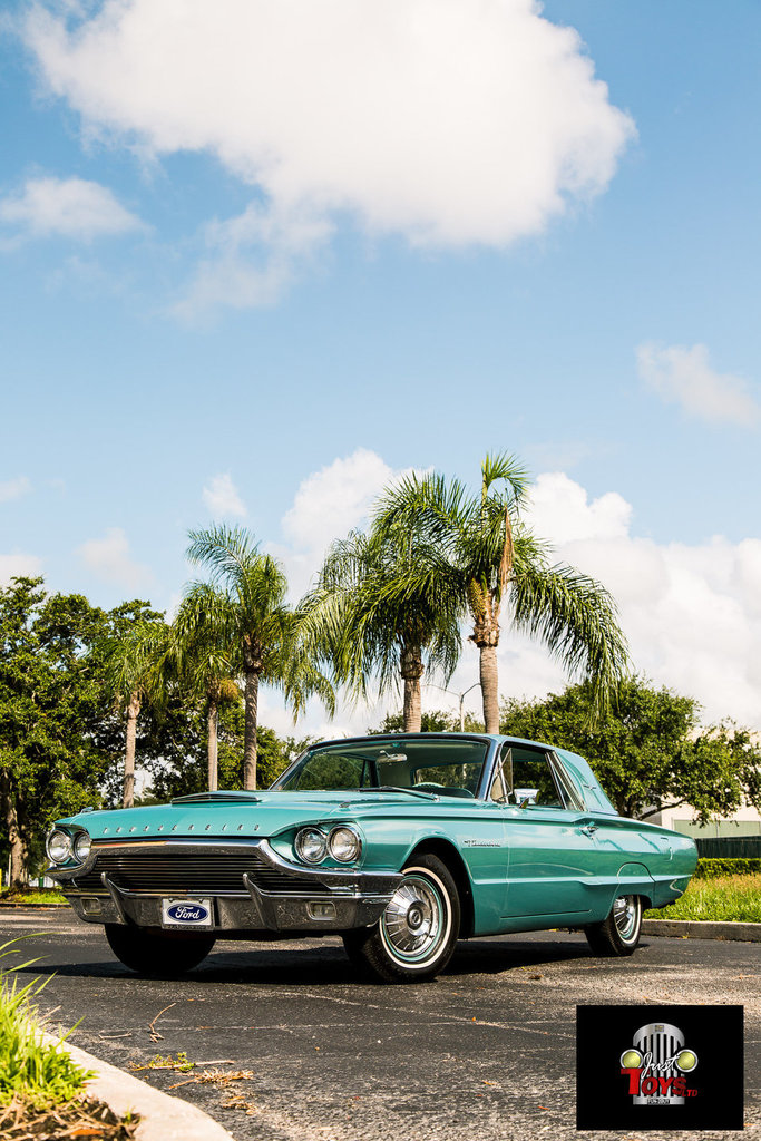 1964 Ford Thunderbird