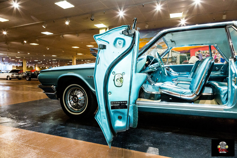 1964 Ford Thunderbird