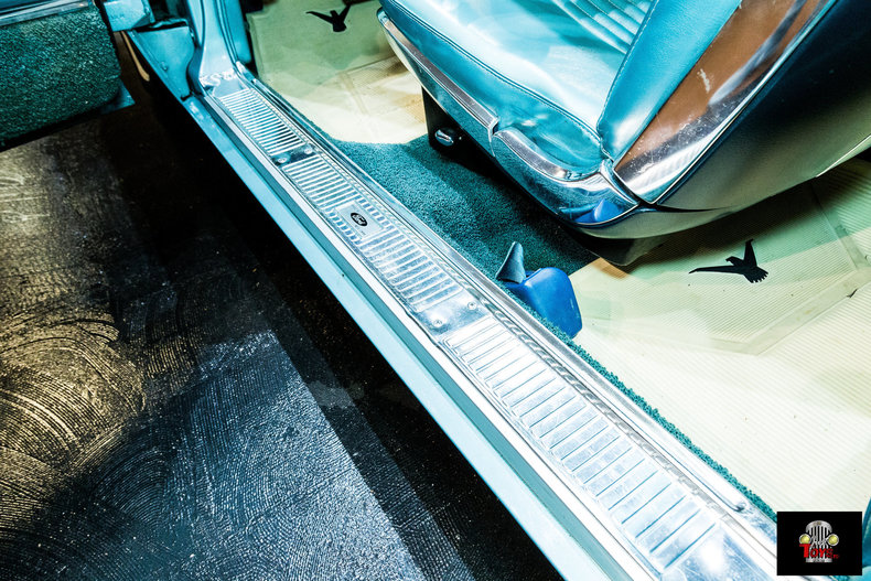 1964 Ford Thunderbird