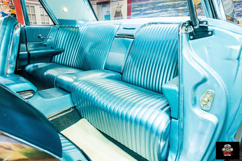 1964 Ford Thunderbird