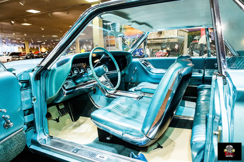 1964 Ford Thunderbird