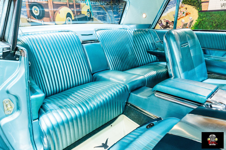 1964 Ford Thunderbird