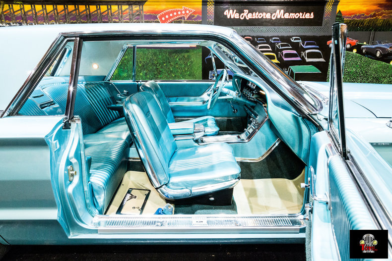 1964 Ford Thunderbird