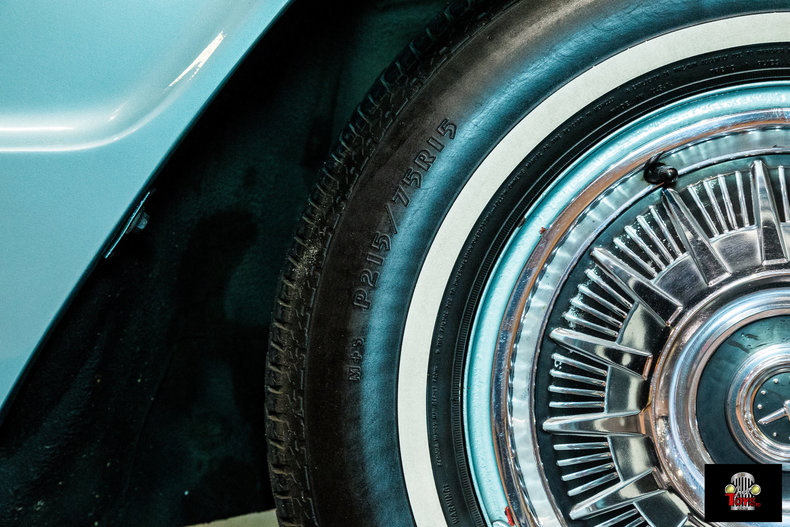 1964 Ford Thunderbird