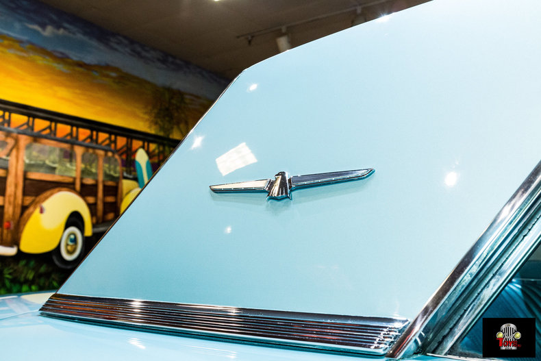 1964 Ford Thunderbird