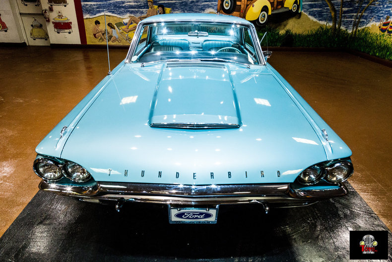 1964 Ford Thunderbird